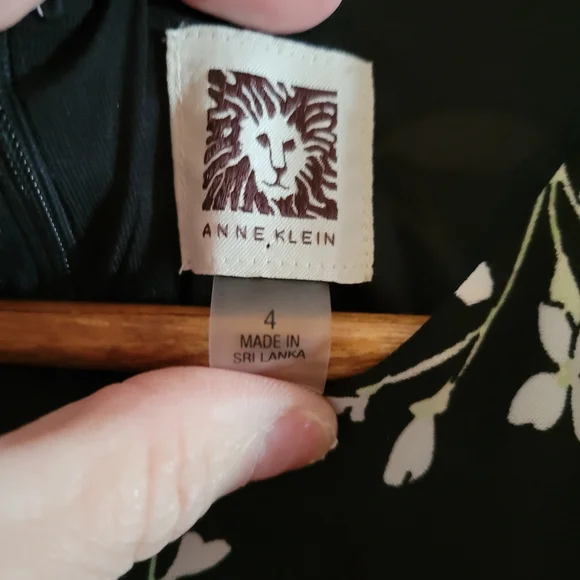 Ann Klein Chic Black Floral Midi Dress - Picture 2 of 6